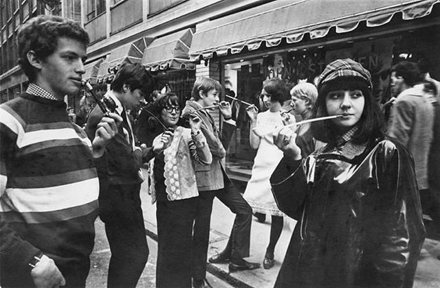 60s Today contributor Ian Mole remembers the school socials of the 60s in a new article at 60sToday.com
.
#60s #1960s #sixties #60sstyle #60sfashion #60slondon #rocknroll #rockandroll #vintage #vintagestyle #vintagefashion #vintagelondon #vintagephoto #vintagephotography #blackandwhite #blackandwhitephoto #blackandwhitephotography